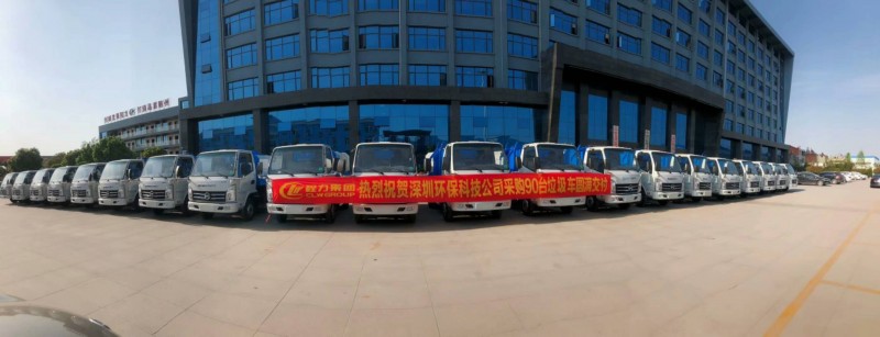 凯马3方挂桶式垃圾车批量发往深圳